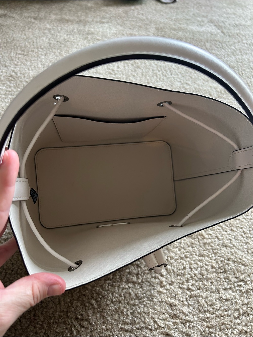 Michael Kors Cream Leather Bucket Shoulder Bag with Silver Hardware - Picture 11 of 12